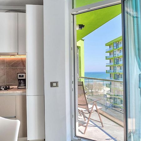 Sea Love Apt Spa N Pools Beach Resort Năvodari Esterno foto