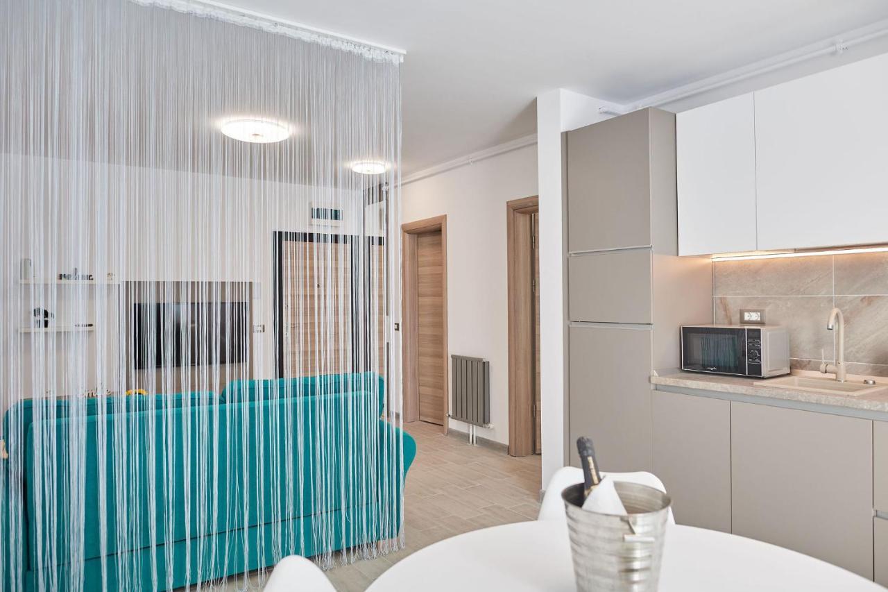Sea Love Apt Spa N Pools Beach Resort Năvodari Esterno foto
