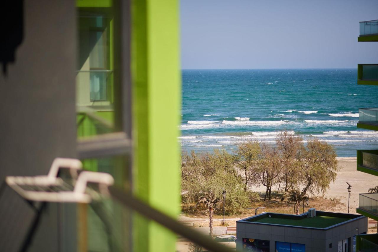 Sea Love Apt Spa N Pools Beach Resort Năvodari Esterno foto